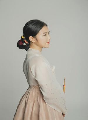진윤경