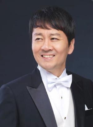 김홍수